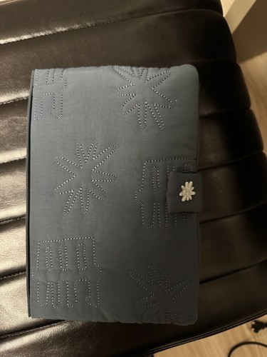 Oimu chaekchaek book - book, hand